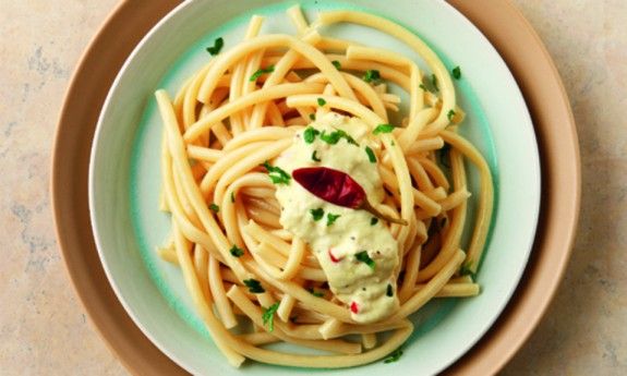 makaronia me saltsa  tyriwn exo