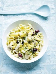 makaronosalata-me-agginaresnew-olivemagazinegr2