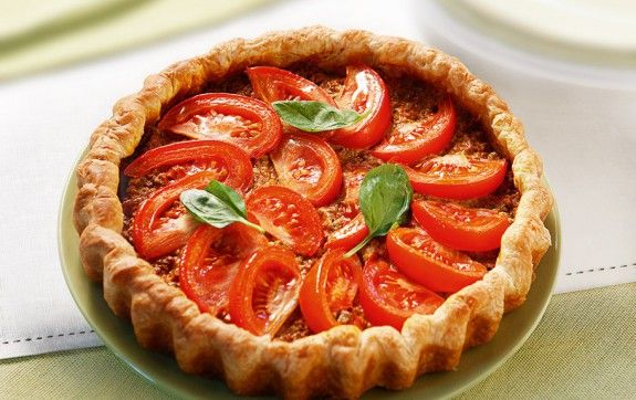 tarta-sfoliatas-me-pikantiko-kima-olivemagazinegr2