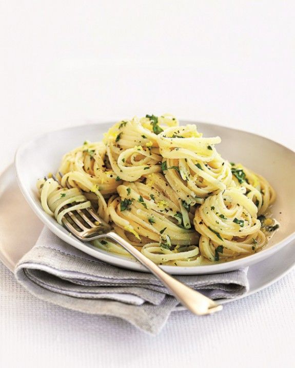 quick fix. 3 ways with lemons. p39-42Linguine with lemon, garlic and parmesanpasta