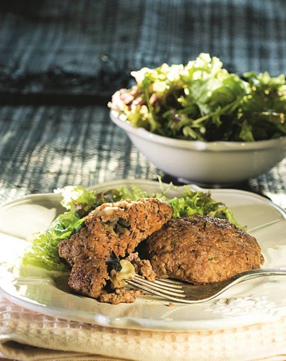 MPIFTEKI GEMISTO ME MELITZANA_esoterikolive magazine.gr