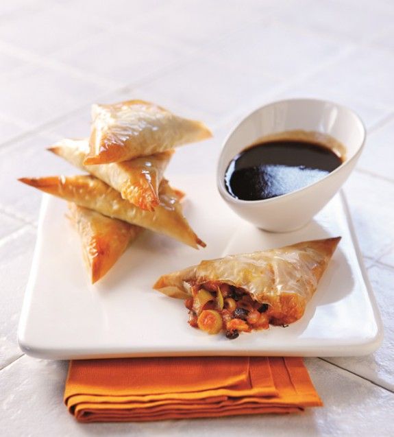 PITAKIA ME GARIDES KAI PRASO