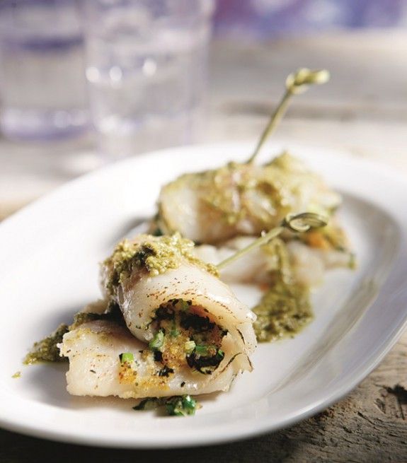 ROLAKIA MPAKALIAROY ME MYRODIKAmesaolive magazine gr