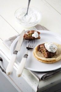 gemista-mpiftekia-apo-arnisio-kima1_olivemagazine.gr