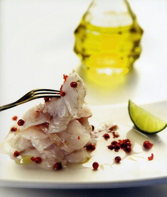 marinarismeno lavraki me roz piperi