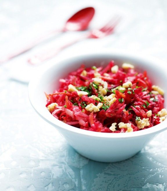 salata me patzari karoto ksinomilo kai karudia