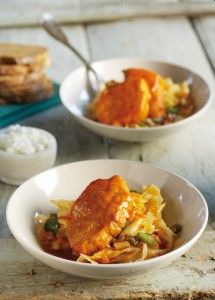 xoirino-kokkinisto-me-laxano-kai-feta-olivemagazinegr