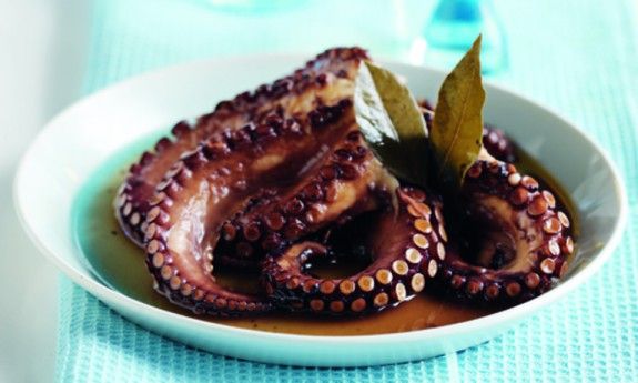 xtapodi krasato mageiremeno sto zoumi tou exo