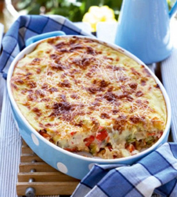 PASTITSIO-ME-KOTOPOYLO-KAI-LAXANIKA
