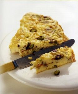 omeleta-me-fystikia-aiginis