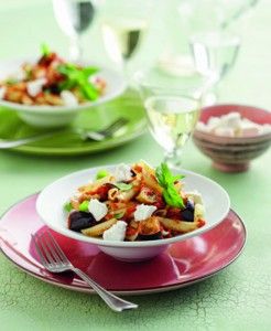 PENES ME SALTSA MELITZANAS KAI WRIMO ANTHOTYRO