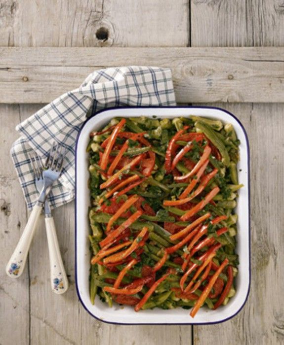 mpamies-fournou-me-rodeles-tomatas-piperies