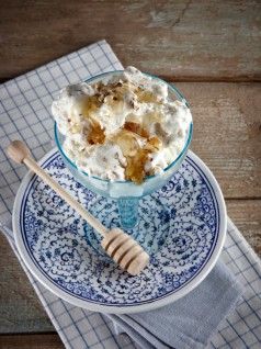 pagoto-giaourti-meli-ska1