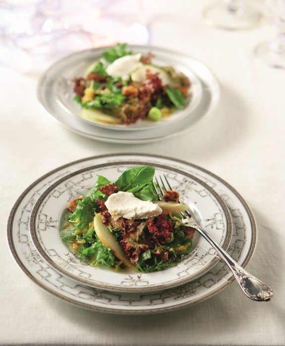 prasini salata me stafides