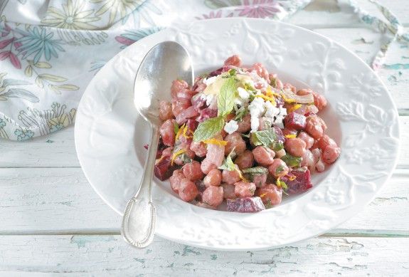 salata me revithia k pantzari_SLIDER