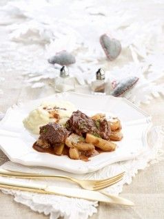 MOSXARI-ME-FINOKIO-KAI-SALTSA-MASTIHAS