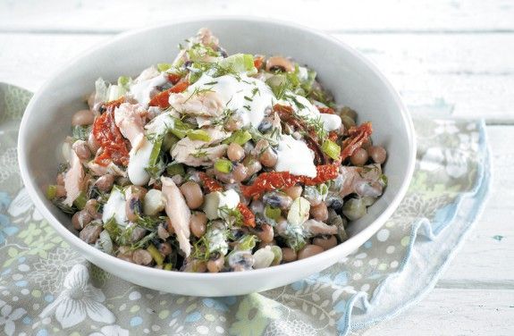 salata me mavromatika fasolia k pestrofa_SLIDER