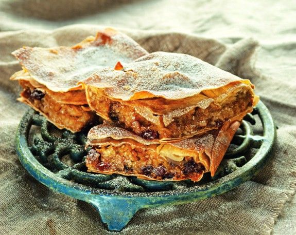 kolokythopita glykia crop