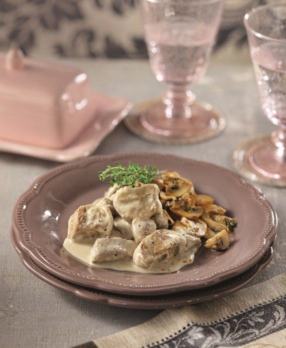 psaronefri me roz saltsa