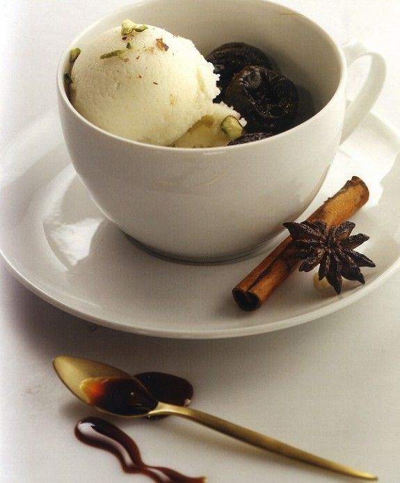 damaskina me prasino tsai kai siropi espresso