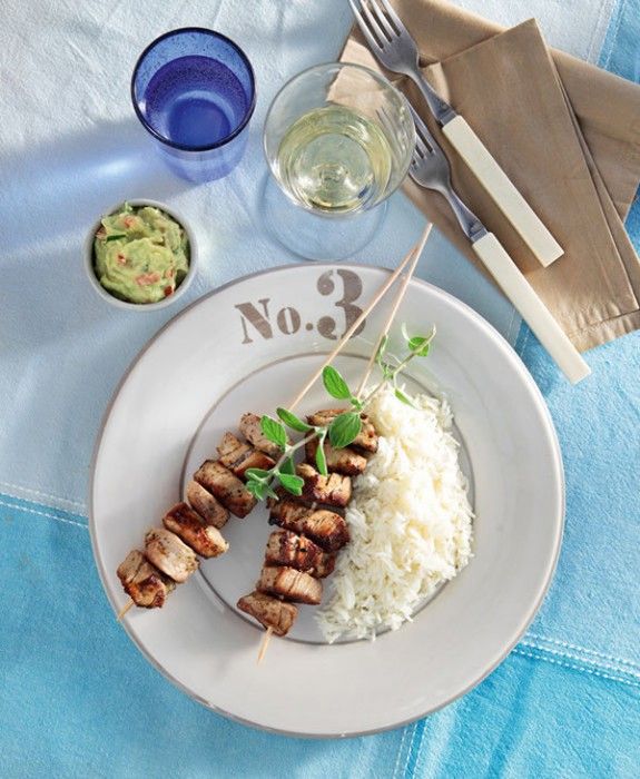 xoirino-souvlaki-me-poure-avokanto