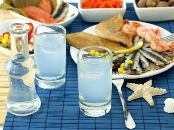 ouzo_57916063
