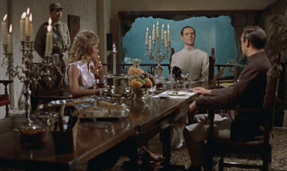 Dr._No_-_Bond,_No,_and_Hony_at_dinner