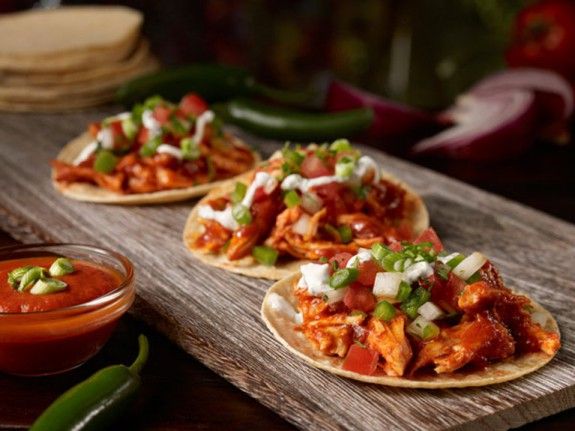 TGIFridays_MexicanAntojitos_ChickenRancheroTacos