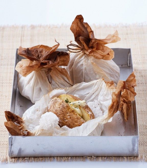 PATATES-PSIMENES-SE-KROUSTA-APO-ALATI