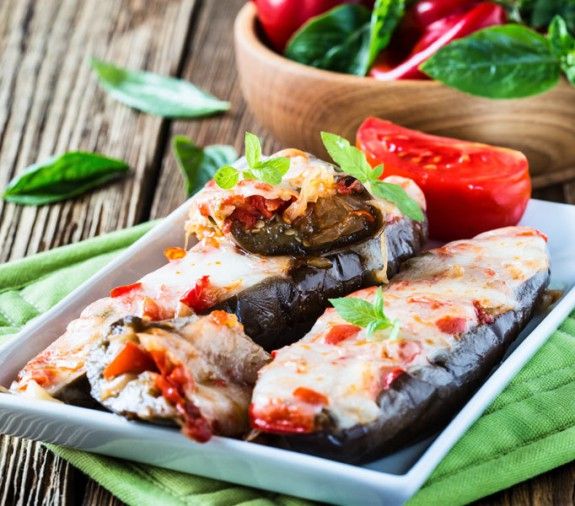 melitzanes papoutsakia anoigma