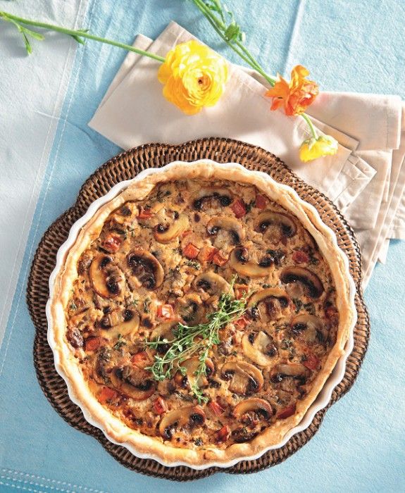 tarta me manitaria kai krema tyriou