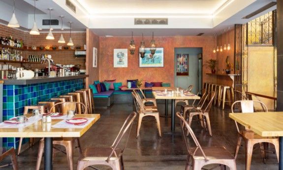 Mama-Roux-South_anoigma