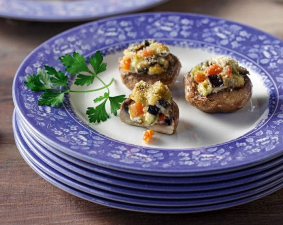 manitaria-gemista-anoigma