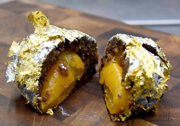 2ECAB8DE00000578-3333284-image-a-5_1448447402265