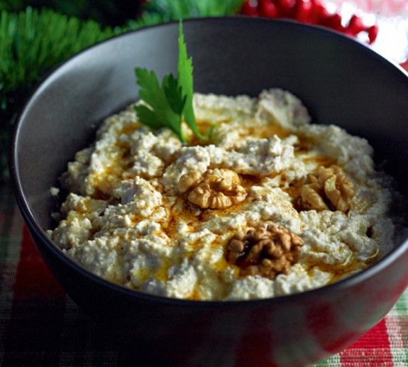 TSERKEZIKH-KOTOSALATA