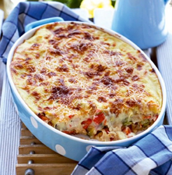 PASTITSIO-ME-KOTOPOYLO-KAI-LAXANIKA