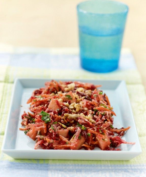 SALATA-REVES-PANTZARI-KAROTO