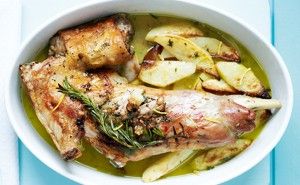 Easter roast lamb with potatoes, rosemary and honey mustard