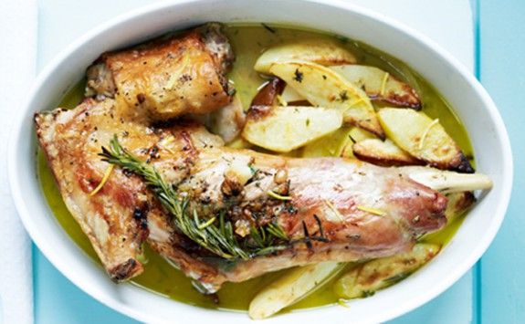 arnaki-sti-gastra-me-patates