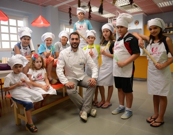 kids-cooking-club-anoigma