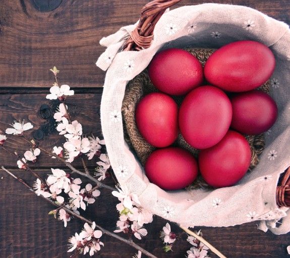 kokkina-avga-anoigma