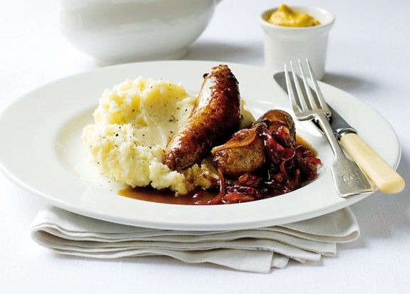 loukanika-me-saltsa-kremmudiwn