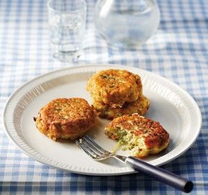 Scrambled eggs, courgette and potato croquettes