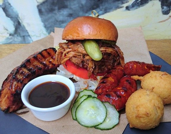 anoigma-Mama-Roux_BBQ-Street-Food-Party