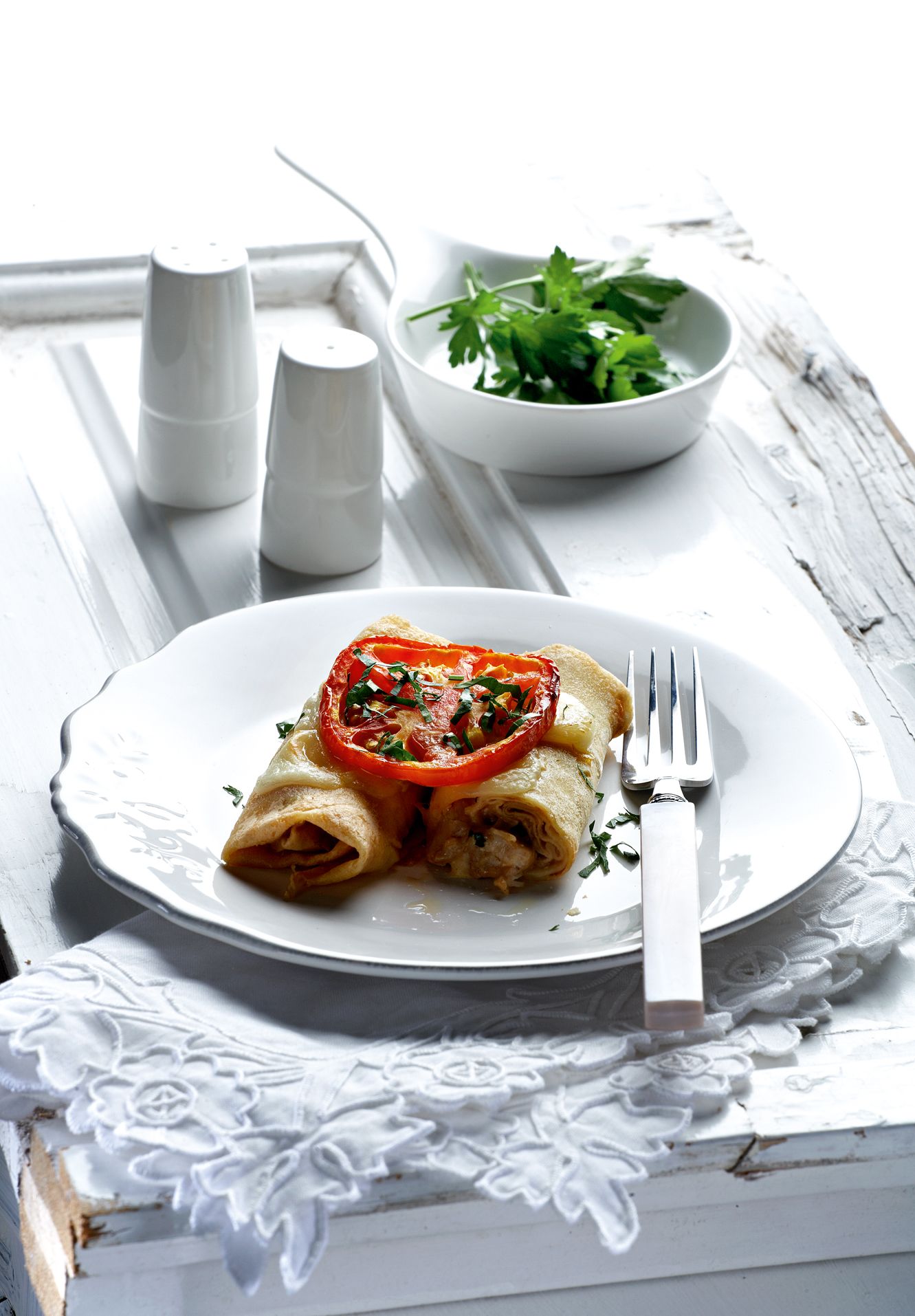 krepa me kotopoylo piperia florinis kai kefalograviera