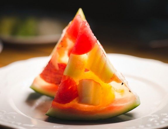 anoigma-zele-karpouzi