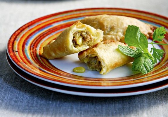 KREATOPITAKIA-ME-TYRI-KAI-AROMATIKA