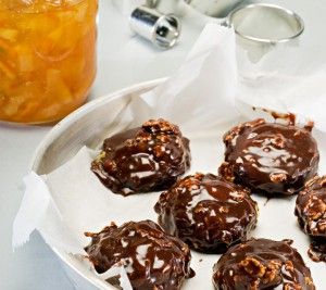 Delicious orange jam and chocolate bites