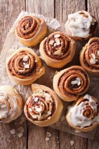 Whole-wheat cinnamon rolls with insanely fragrant glaze