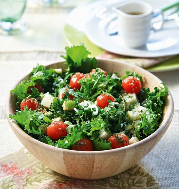 salata-me-roka-kai-tomatinia